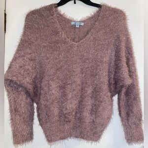 She+Sky Raglan Top Women’s S/M Mauve Shaggy Pullover Long Sleeve V-Neck Whimsy